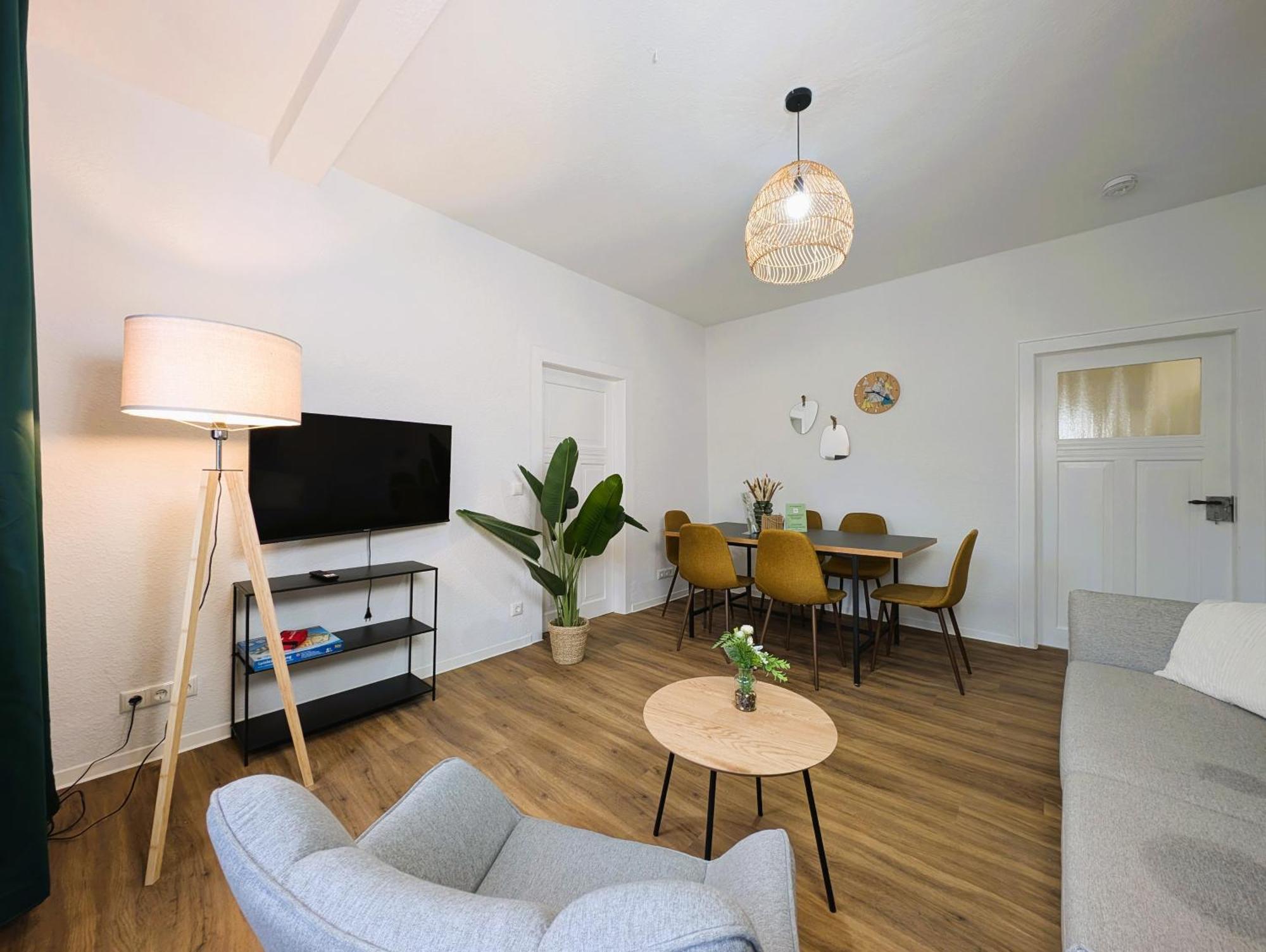 Bohnapartments - Topfmarkt Xxl Suiten - Neu In Top Zentrumslage, Vollausstattung, Wlan, Parkplaetze Ilmenau Buitenkant foto