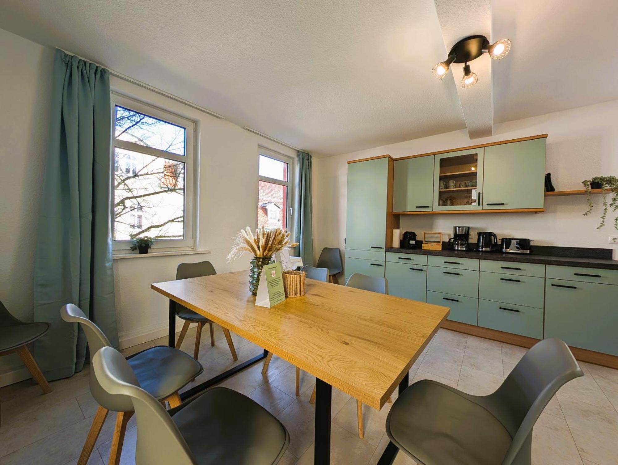 Bohnapartments - Topfmarkt Xxl Suiten - Neu In Top Zentrumslage, Vollausstattung, Wlan, Parkplaetze Ilmenau Buitenkant foto