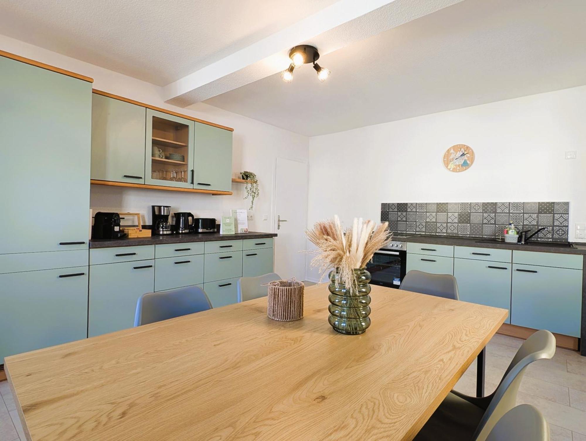 Bohnapartments - Topfmarkt Xxl Suiten - Neu In Top Zentrumslage, Vollausstattung, Wlan, Parkplaetze Ilmenau Buitenkant foto